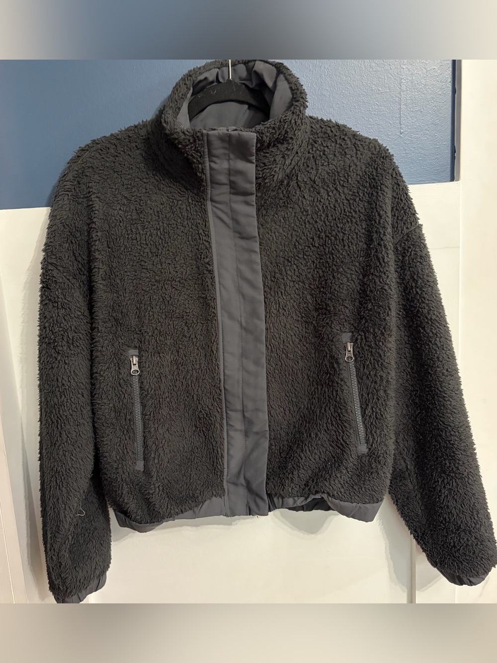 Vuori Women's Cozy Sherpa Jacket Graphite Black Size Medium VW530